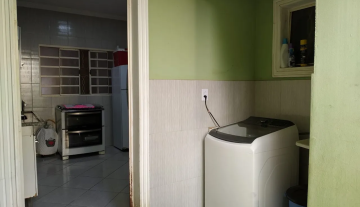 C3695 12.jpg